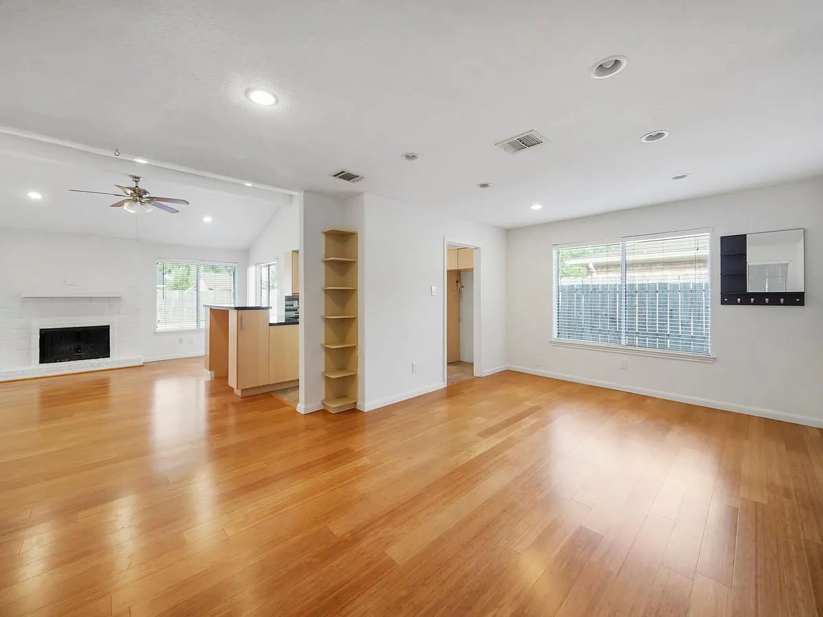 Building Photo - 1223 Bramblebury Dr