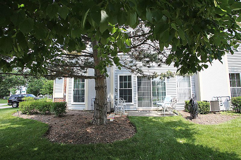 1st image of 634 Stone Brook Ct