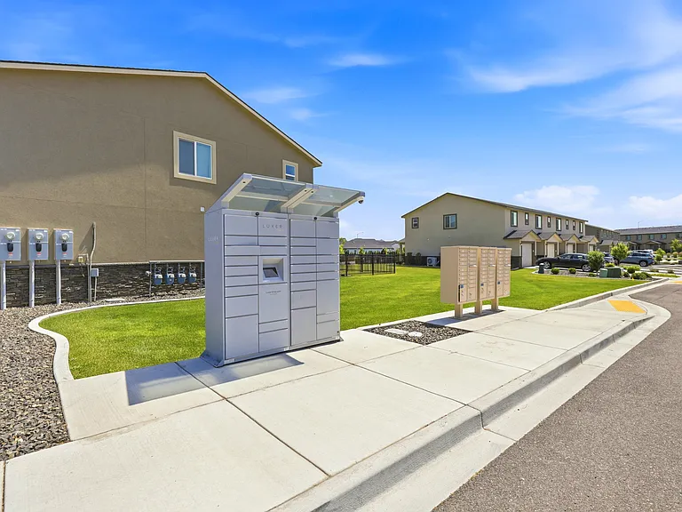 West Vine Townhomes — Photo 40