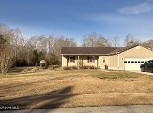 102 Poplar Ridge Rd, Jacksonville, NC 28546