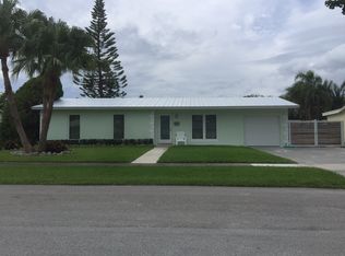 18124 SW 92nd Ct, Palmetto Bay, FL 33157