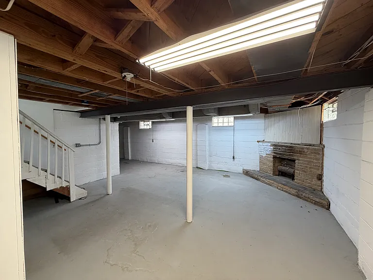 3333 Dudley St — Photo 25
