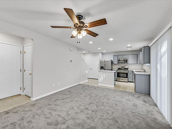 3rd image of 1848 Molly Meadows St
