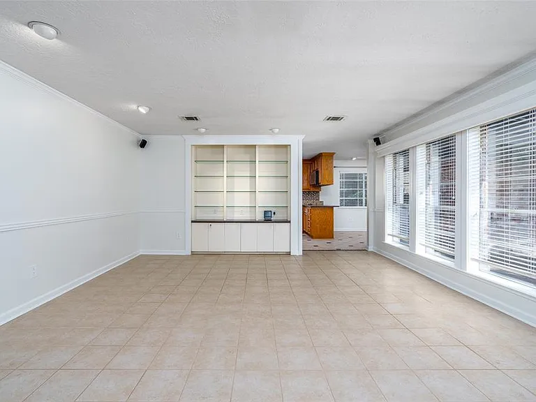 11602 Jaycreek Dr — Photo 16