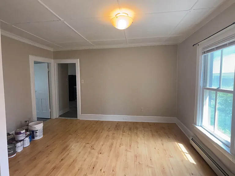 27 Upper Welden St #2 — Photo 6