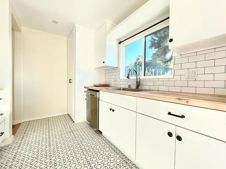 1335 Colorado Blvd #1 — Photo 4