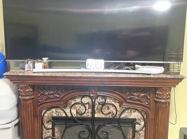 2963 Voorhies Avenue image 24 of 53