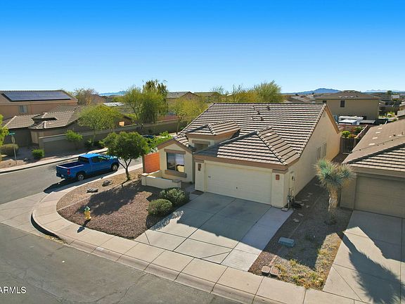2nd image of 273 W HAWTHORNE Drive