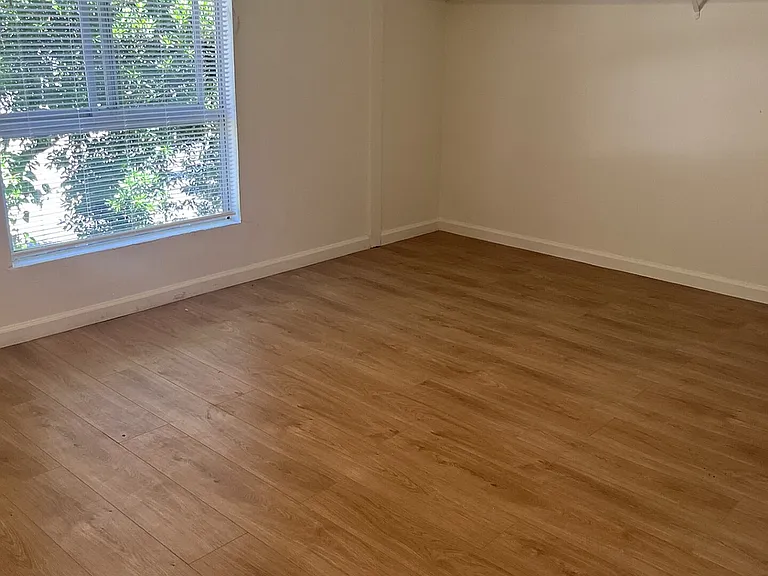 Lincoln - Bedroom