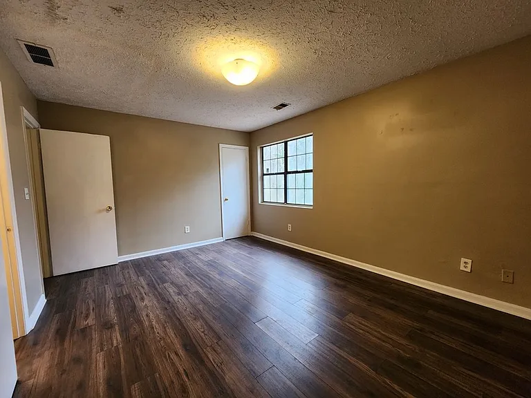 3547 Main Station Dr SW — Photo 10