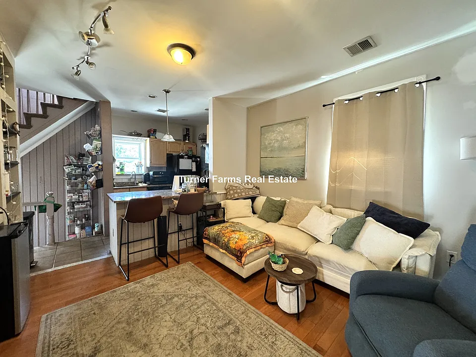 44 Ward St #3