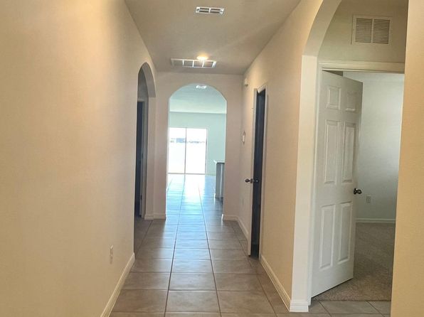 2204 Farmhouse Rd