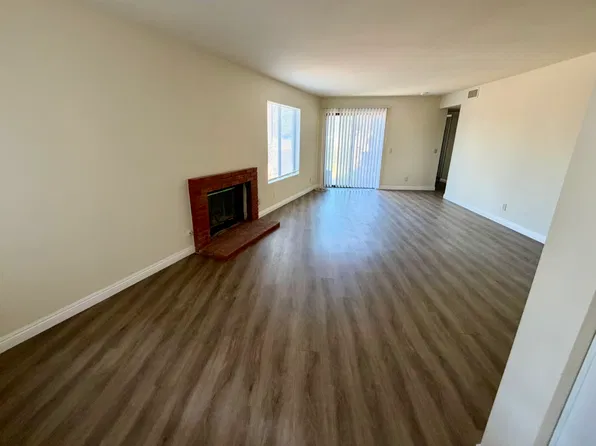 4522 Warner Ave #A, Huntington Beach, CA 92649