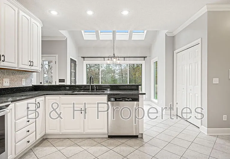 444 Ironwood Cir — Photo 3