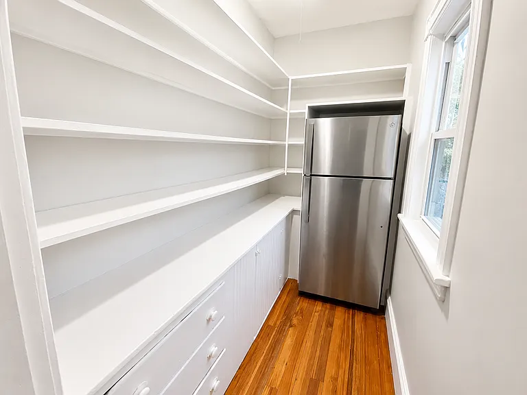 20 Dowse St #2 — Photo 7