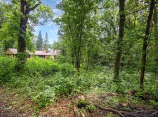 1431 Skiles Ln, Arden Hills, MN 55112