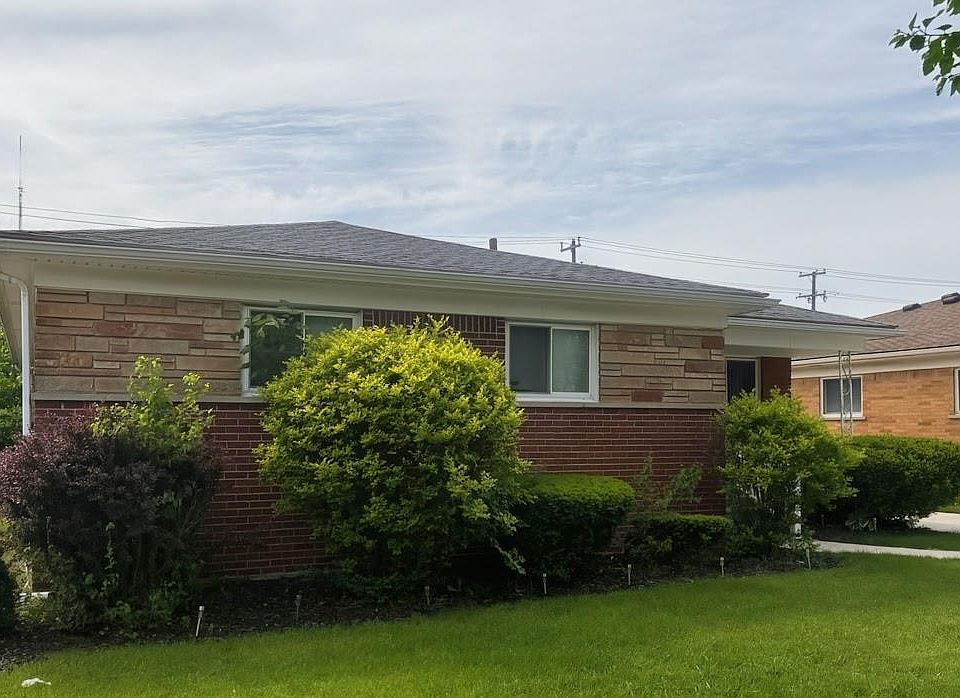 1st image of 23131 Beverly Ave