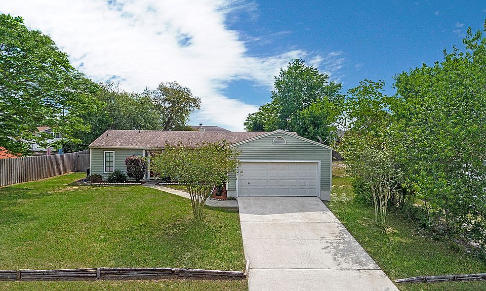 1st image of 2666 Groveland Ave