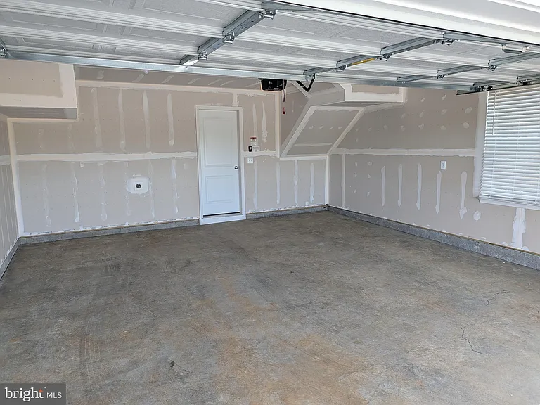 237 Swan Field Ave — Photo 37