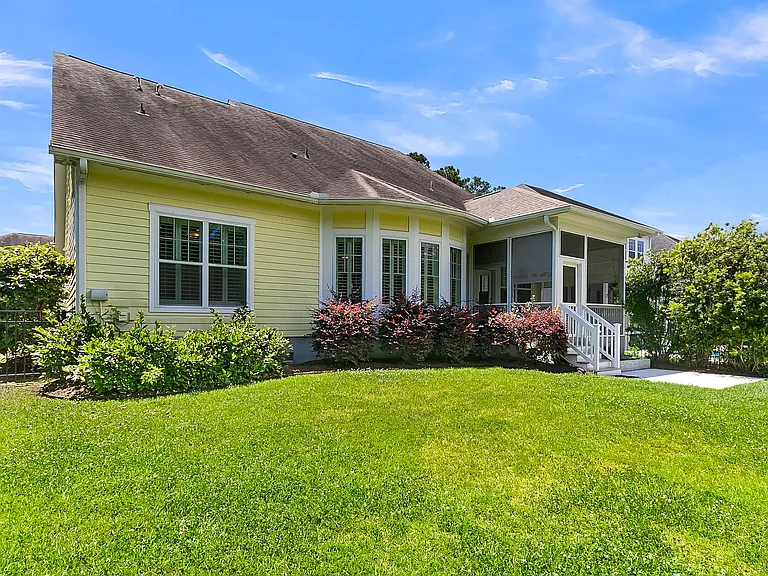 3688 Maidstone Dr — Photo 41