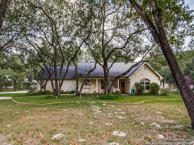 1st image of 121 Southwood Oaks Dr