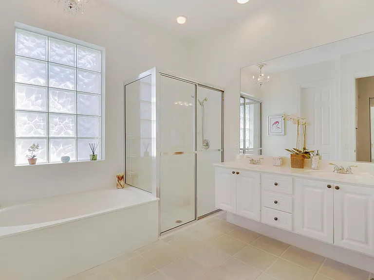 511 Sweet Bay Cir — Photo 24