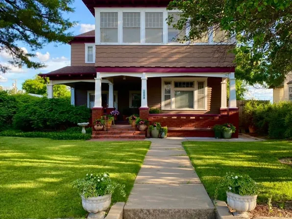 104 E Park St, Norton, KS 67654