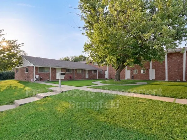 2943 E University St Unit 10, Springfield, MO 65804