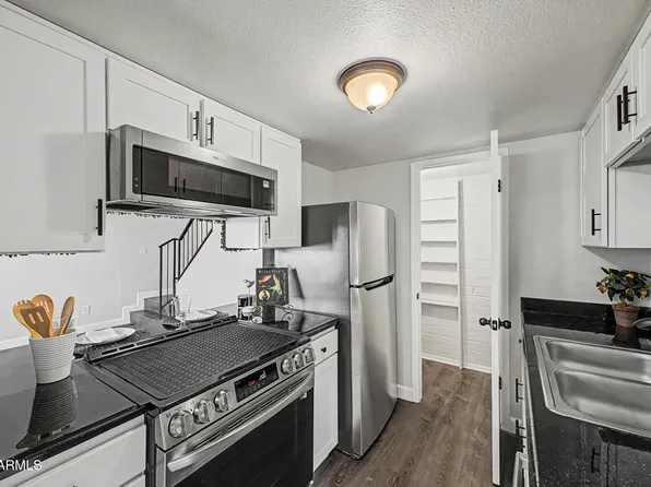 600 S DOBSON Road #177, Mesa, AZ 85202