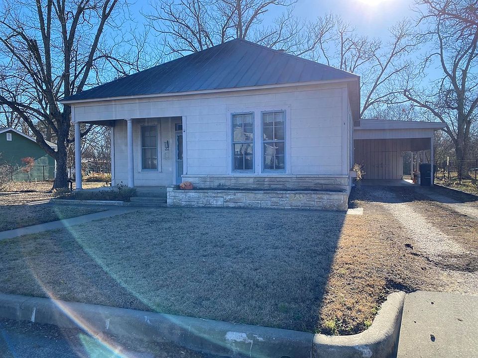 209 W Hackberry St, Fredericksburg, TX 78624 Zillow