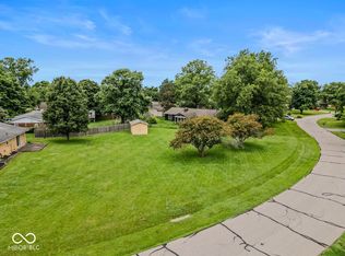 9210 N Keith Dr W, Columbus, IN 47203