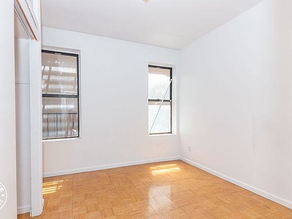 4th image of 244 Roebling St #14B