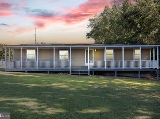 915 Jones Creek Rd, Warsaw, VA 22572