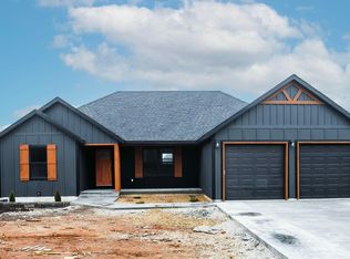 815 S Elm St, Marshfield, MO 65706