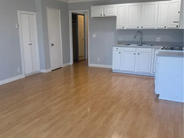 6439 Woodman Ave APT 2, Van Nuys, CA 91401