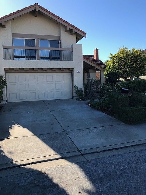 1st image of 741 Begonia Dr