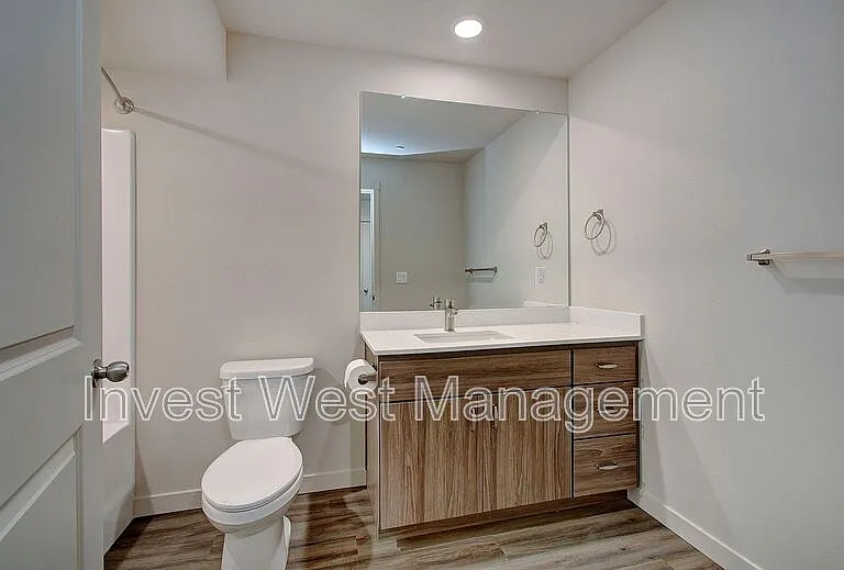 404 NE 117th Ave #123 — Photo 4