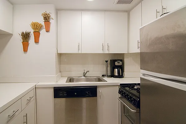 Rented by WAM Partners - William Moses Co. | media 51