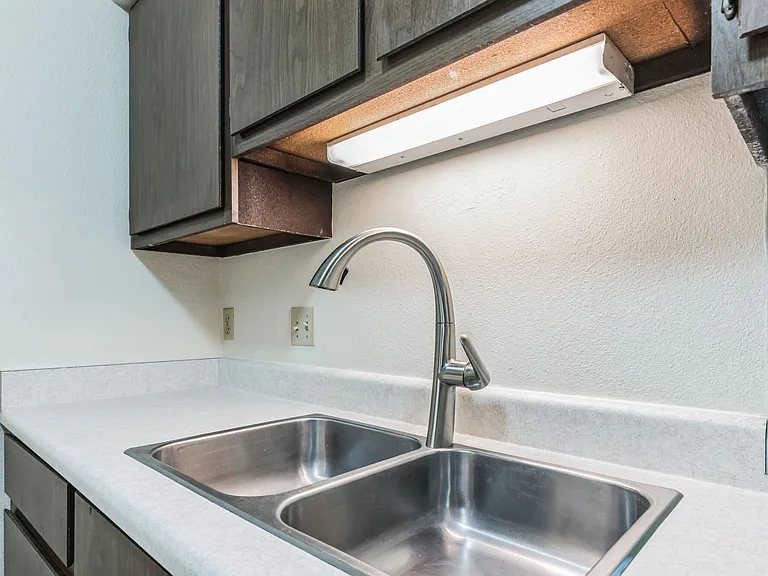 1252 N 12th Pl — Photo 63