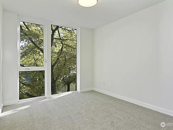 3rd image of 4057 Rainier Ave S