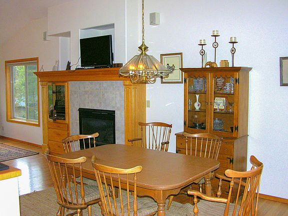3rd image of 18226-6 Mountain Rose Ln