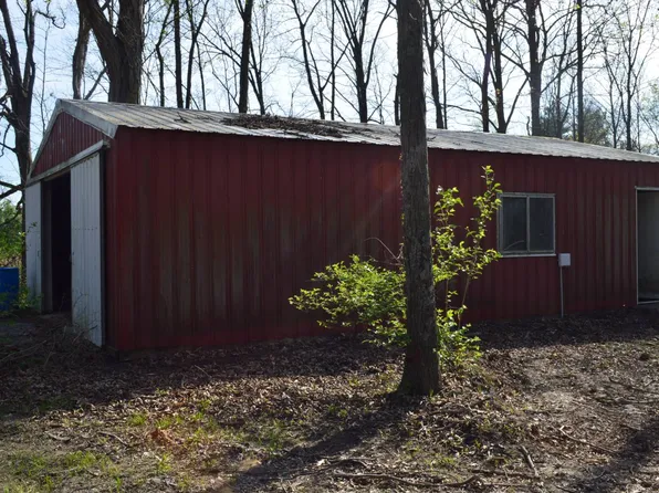 1974 County Road 1020 N, Fairfield, IL 62837