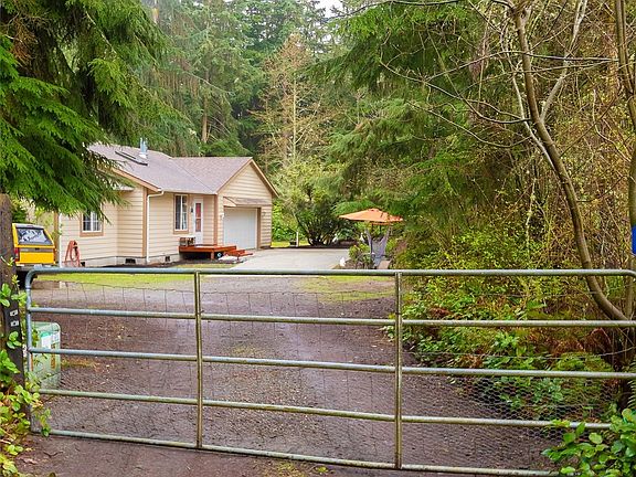 2nd image of 97 N Quail Trail Ln