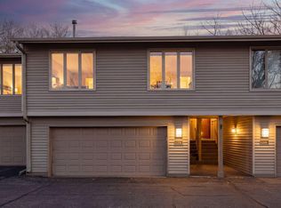 6356 Red Fox Ln, Edina, MN 55436