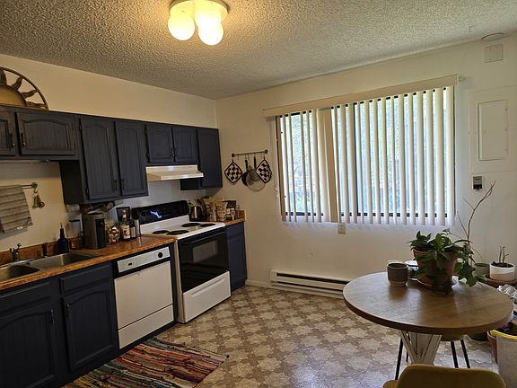 2nd image of 444 W 6th St #426