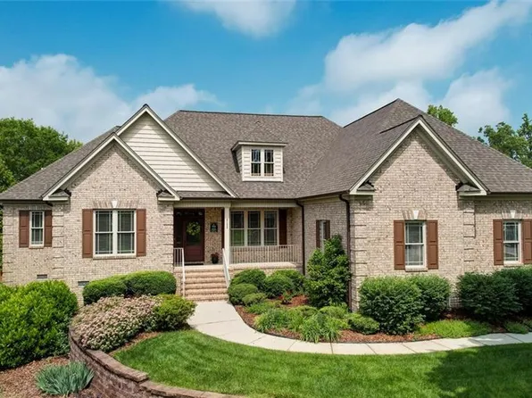 8103 Rogers Ct, Greensboro, NC 27455