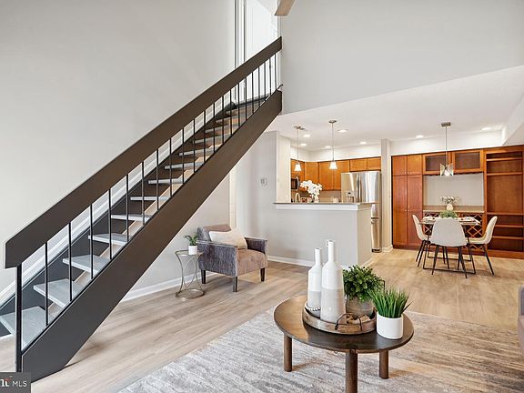 3rd image of 6913 Mary Caroline Cir #6913L