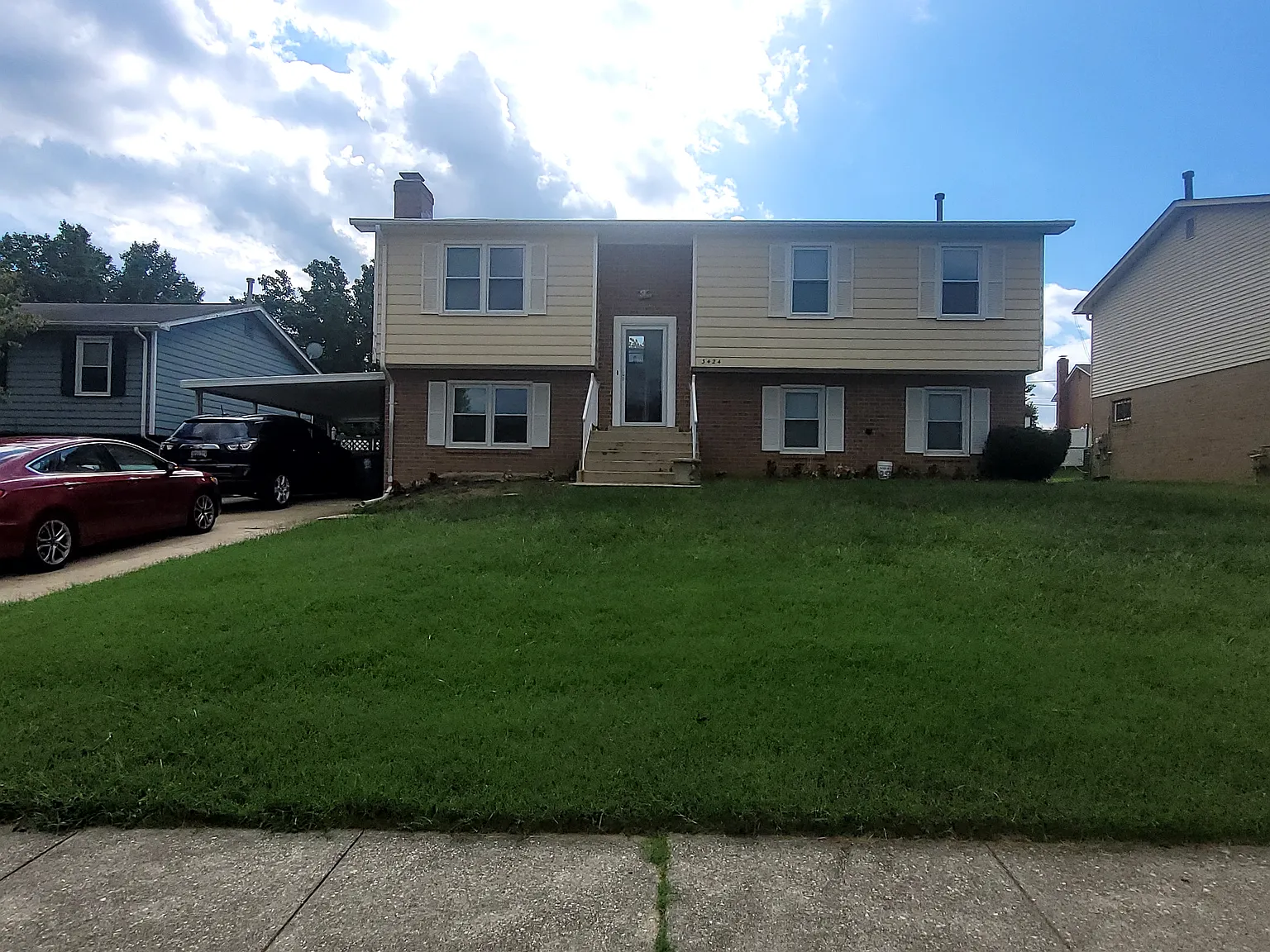 4 bed, 1164 sqft, $2,700 — Photo 2