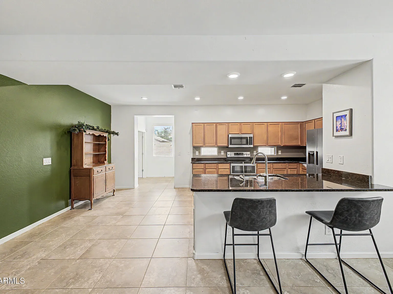 4 bed, 2.0 bath, 1806 sqft, $1,850 — Photo 1