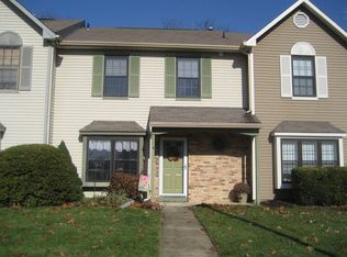 5 Stratton Ct, Robbinsville, NJ 08691